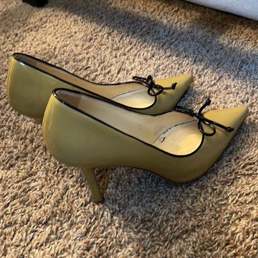 Skas Fifth Avenue Small Pumps
